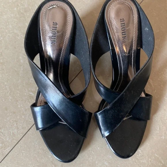 Black colour heels from Anouk - Picture 1 of 7